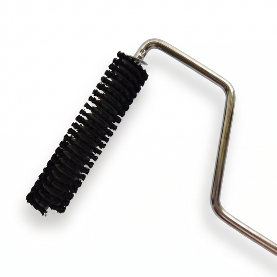 BRISTLE ROLLER